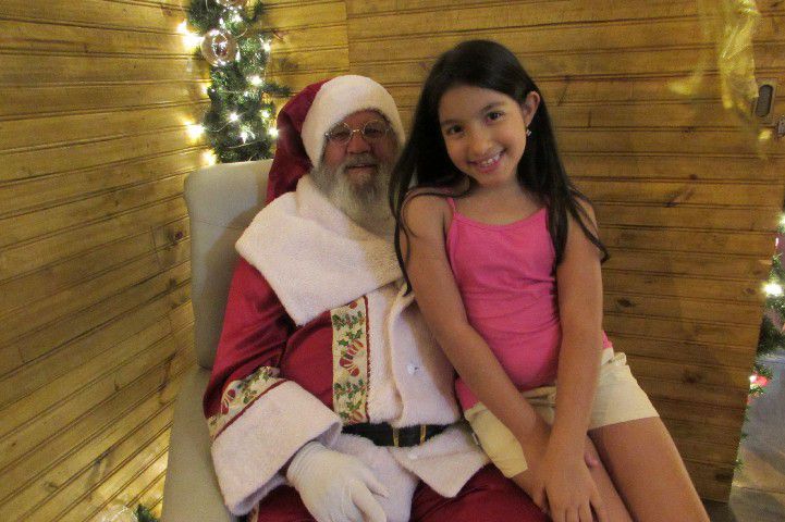 Santos Dumont recebe Papai Noel com festa