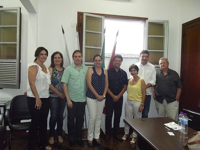 Ascipam recebe comitiva empresarial de Divinópolis em busca de mais conhecimento do associativismo