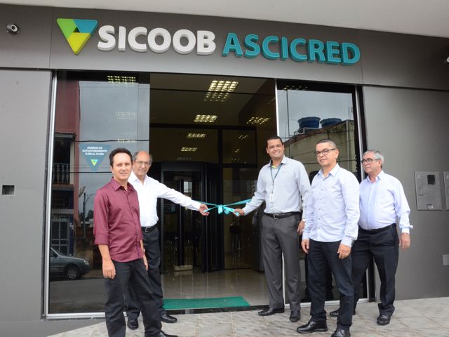 Agência Sicoob Ascicred de Antunes é reinaugurada em novo espaço