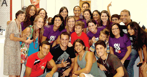 A equipe da Futurista e alguns modelos que participaram do desfile
