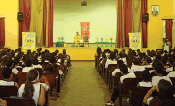 Grupo Maracutaia fez sua primeira apresentação para o projeto