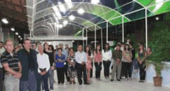 Diversas pessoas estiveram presentes à inauguração