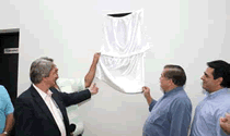 Descerração da placa de inauguração