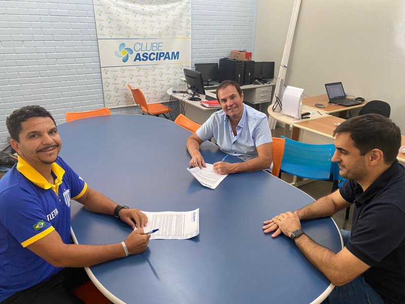 Clube ASCIPAM agora tem Escolinha de Futebol para sócios