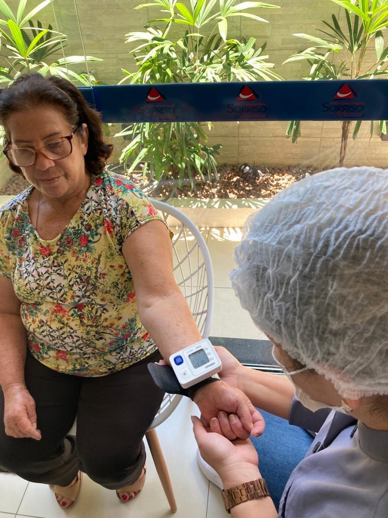 Clínica Sorriso de Minas completa 15 anos de trajetória em Pará de Minas