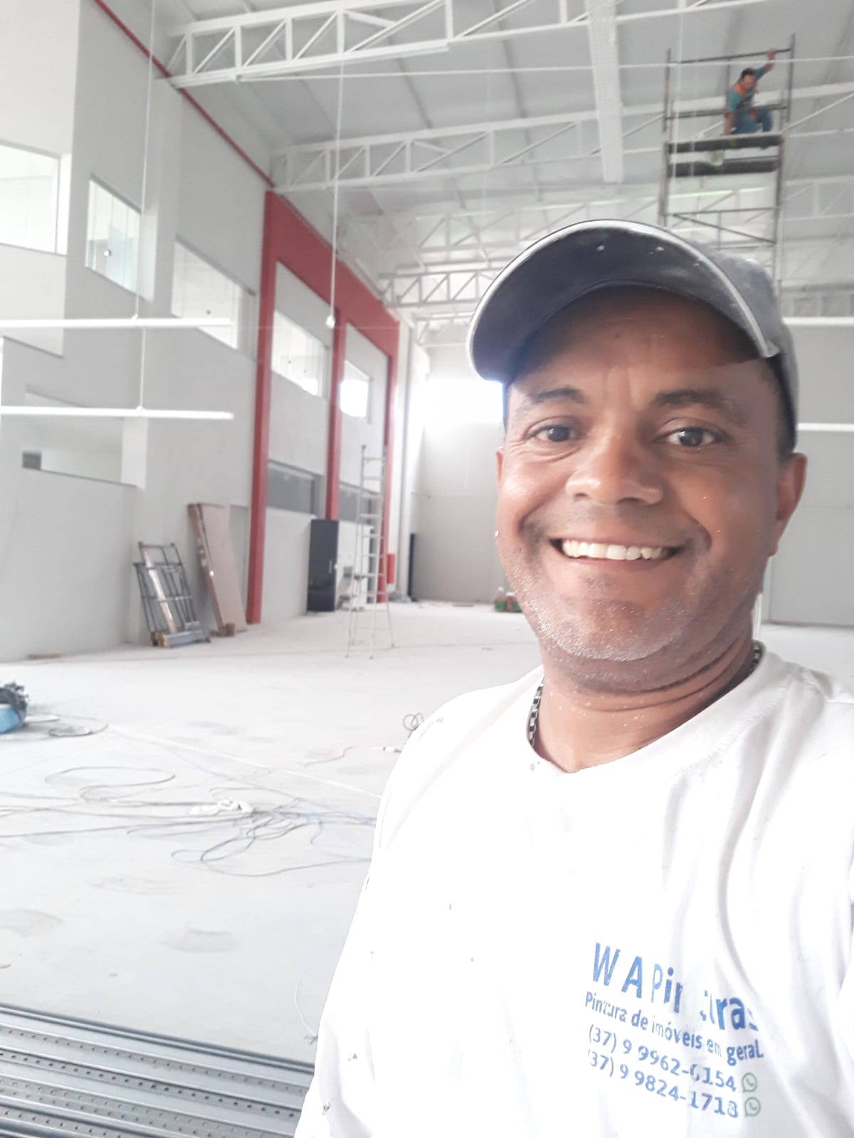 Alexandre Vitória é novo associado da Ascipam e especialista em pintura e texturização