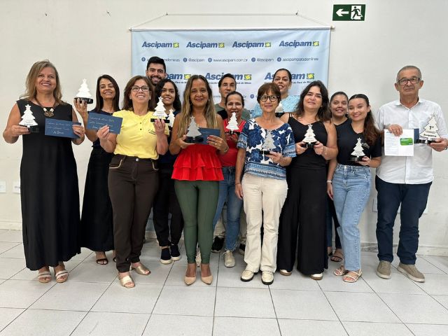 Concurso de Vitrines Ascipam 2024: Pará de Minas brilha com as vitrines mais encantadoras do Natal